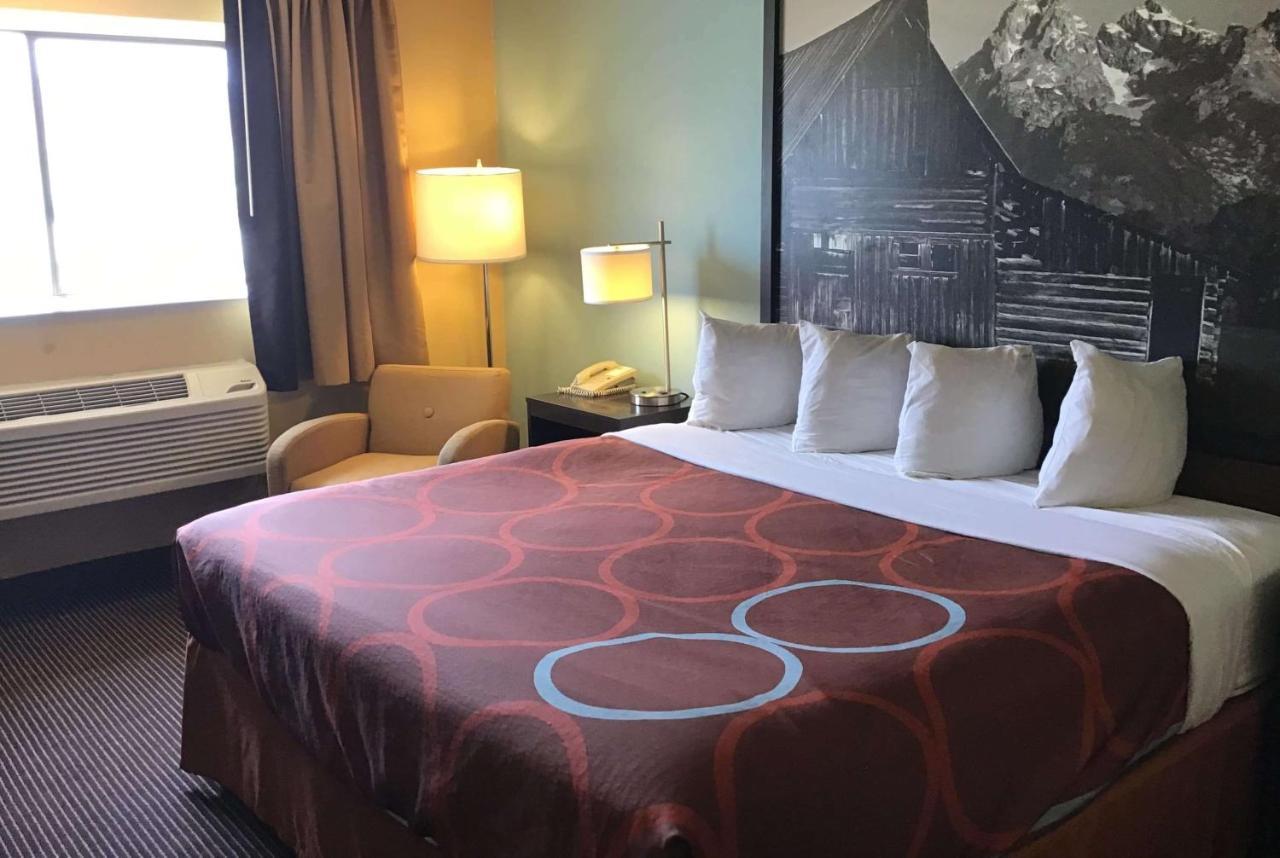 Super 8 By Wyndham Casper East/Evansville Bagian luar foto