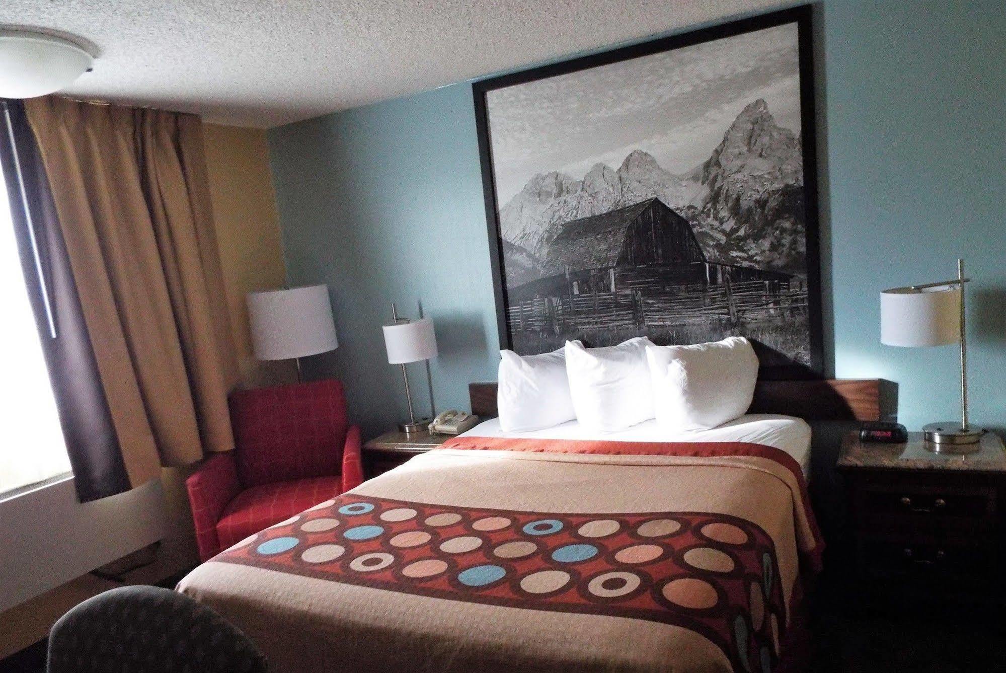 Super 8 By Wyndham Casper East/Evansville Bagian luar foto