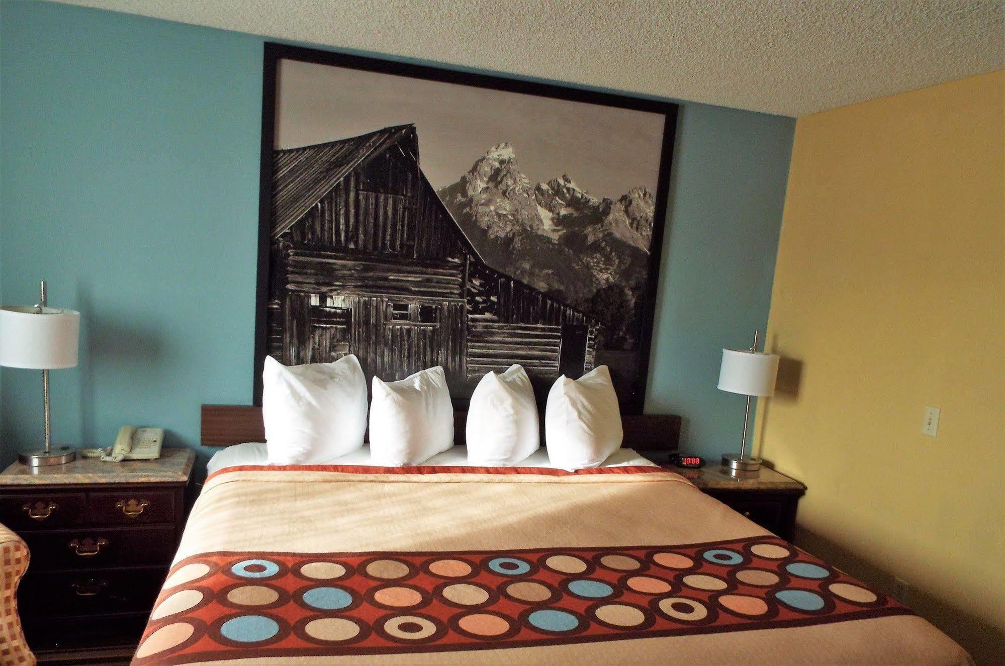 Super 8 By Wyndham Casper East/Evansville Bagian luar foto